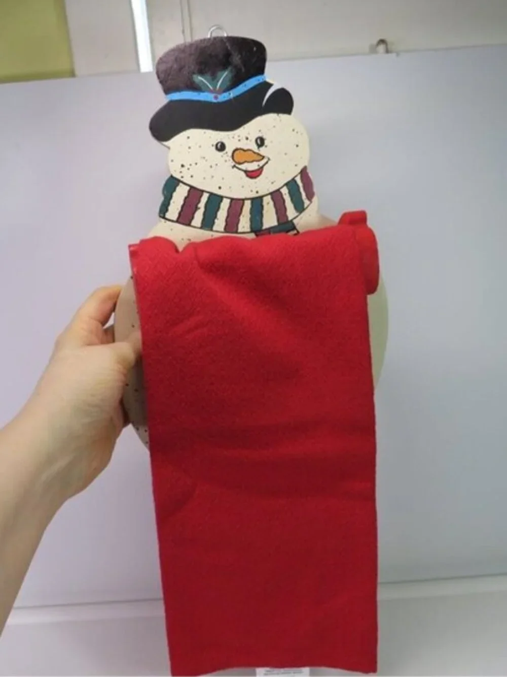 Vintage Wood Snowman Wall Tea Towel Holder Christmas Decor with Towels Set